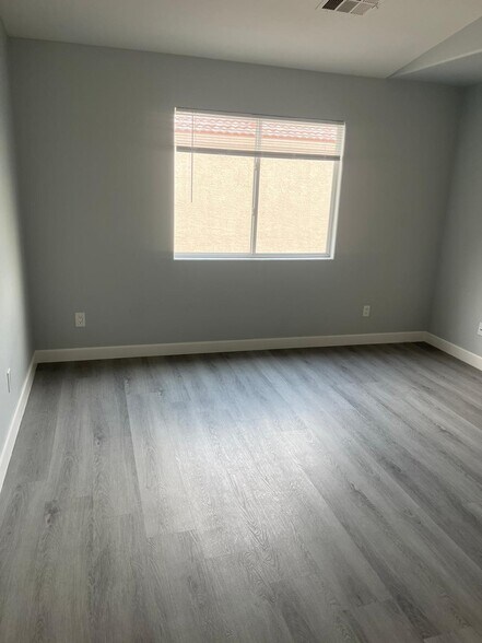 Building Photo - 6730 Petrified Forest St