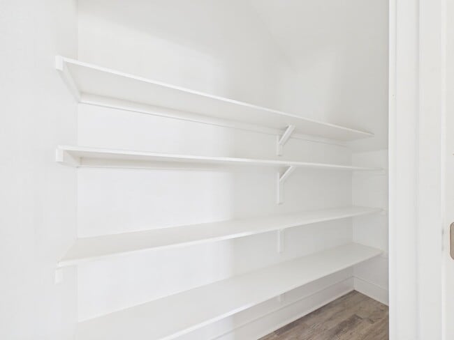 Building Photo - Modern Freestanding Condo with Private Yard Near Downtown Austin