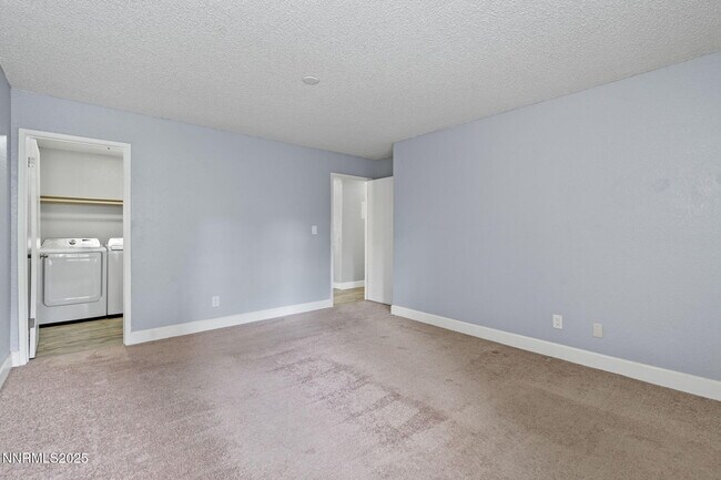 Building Photo - 3399 Crystal Ln