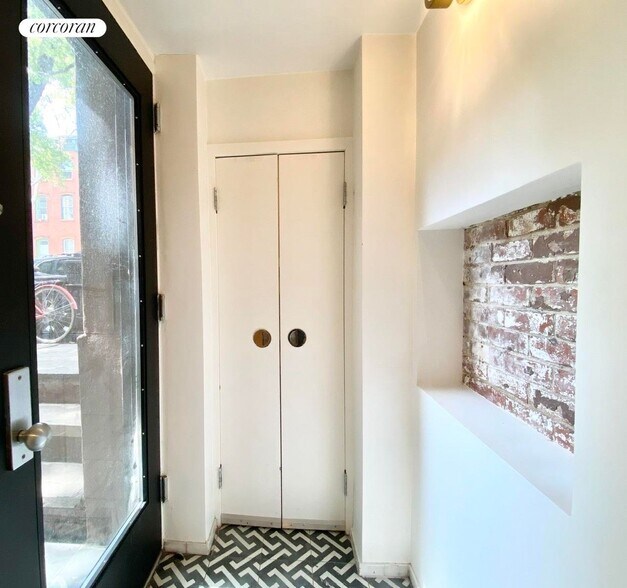 Building Photo - 407 Clermont Ave