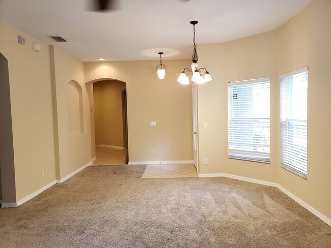 Building Photo - Nice 3 Bed 2 Bath Town Home located in San...