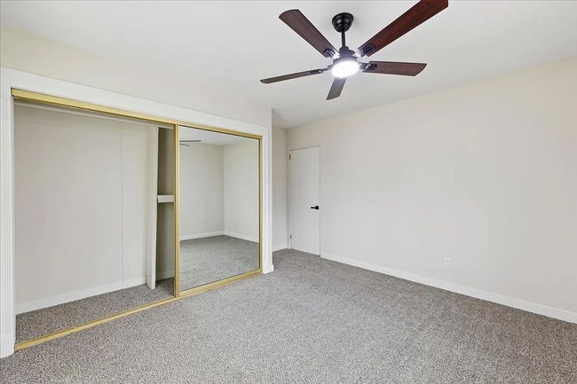 Building Photo - 4119 N 10th Pl