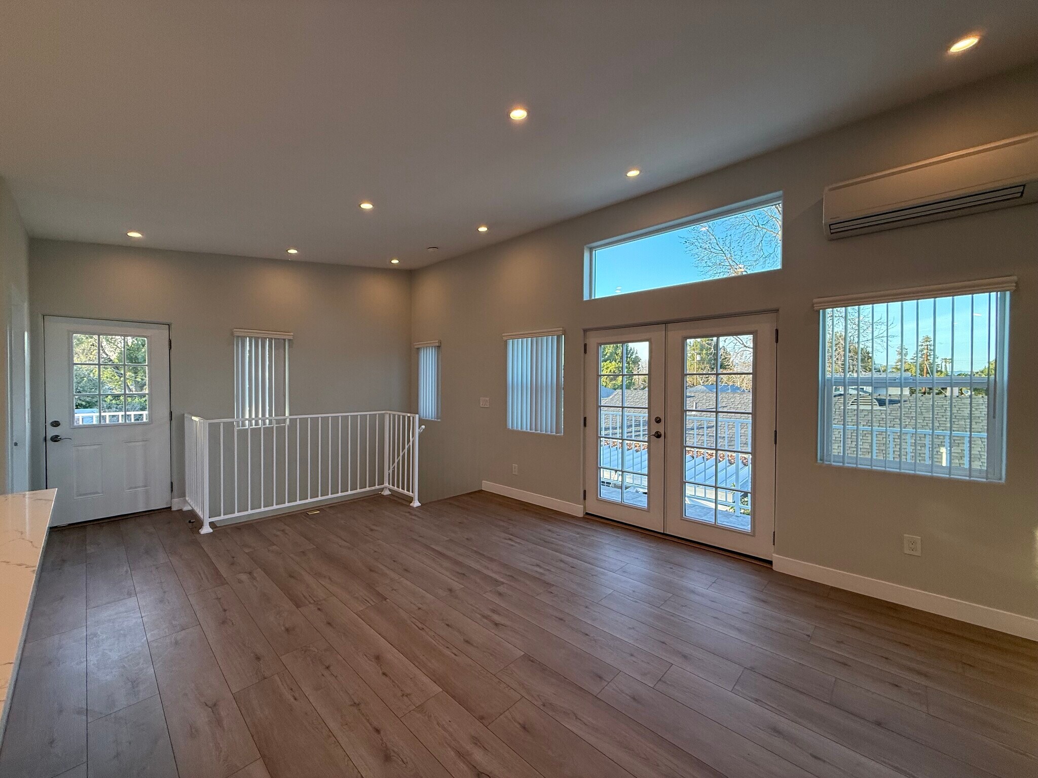 Building Photo - 18012 Bullock St