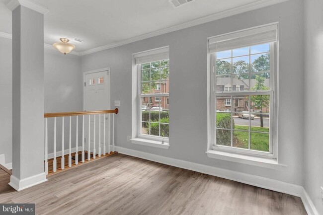Building Photo - 3829 Chesterwood Dr