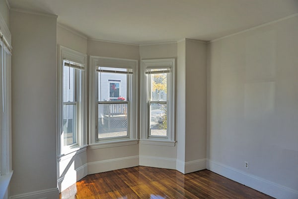 Building Photo - 23 Maple St