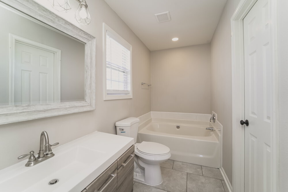 Building Photo - 6202 Whispering Brook Ct