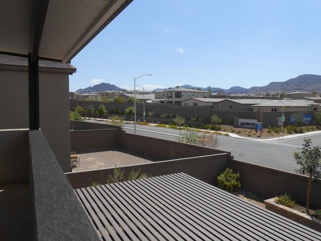 Building Photo - Beautiful Spacious Home in Henderson