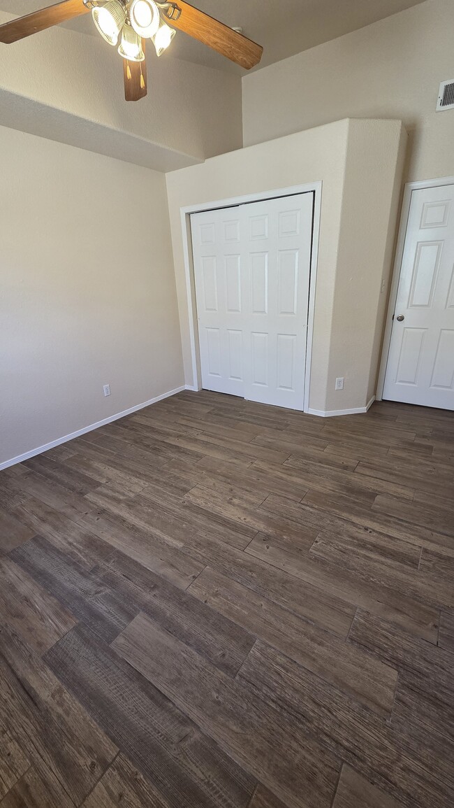 Building Photo - 12340 Tierra Arroyo Dr