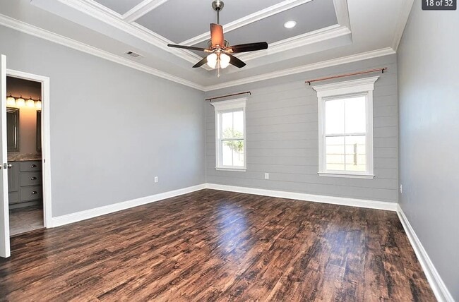 Building Photo - 3948 Crusader Ct