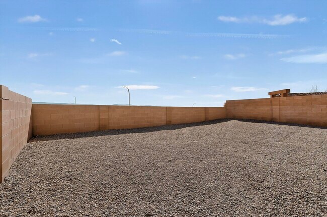 Building Photo - 8300 Bluffs Edge Pl NW