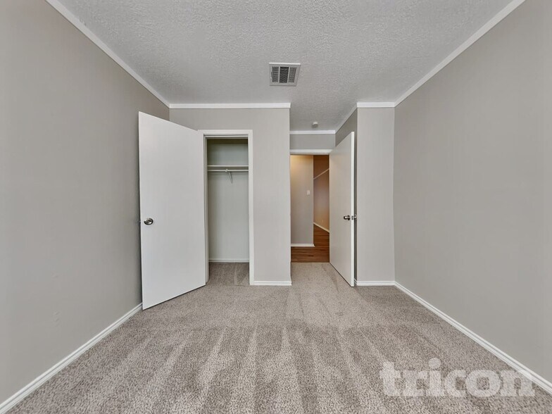 Building Photo - 7454 Myrtle Trail