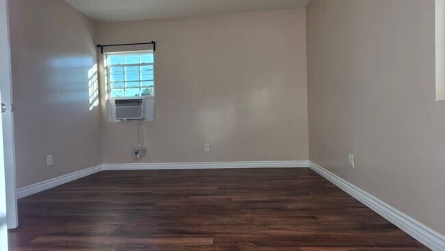 Building Photo - Grevillea Duplex