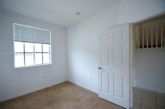 Building Photo - 6059 SW 19th Ct