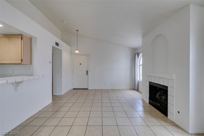 Building Photo - 7570 W Flamingo Rd