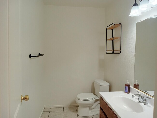 Building Photo - 33662 Whispering Palms Trail