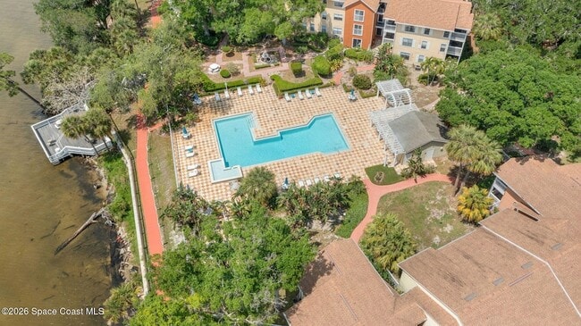 Building Photo - 225 S Tropical Trail