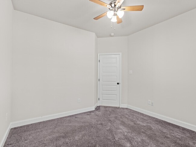 Building Photo - 9036 Mountain Preserve Blvd SE