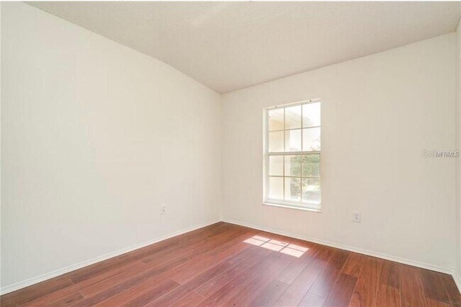 Building Photo - 13301 Fairway Glen Dr