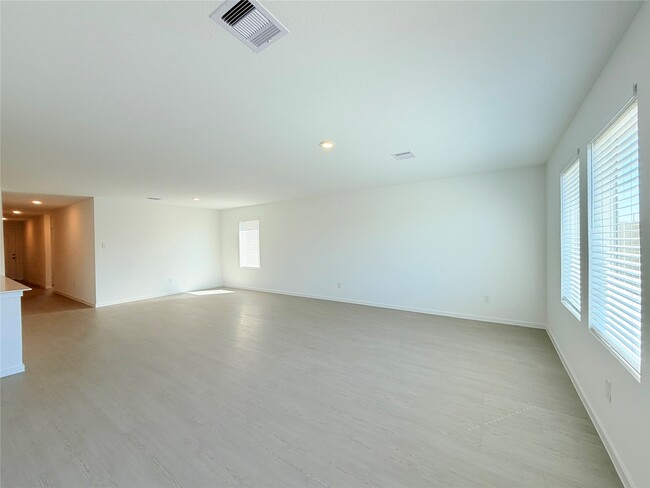 Building Photo - 9311 Speckled Trout Dr