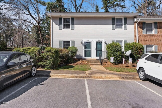 Primary Photo - 1020 Nottingham Ct