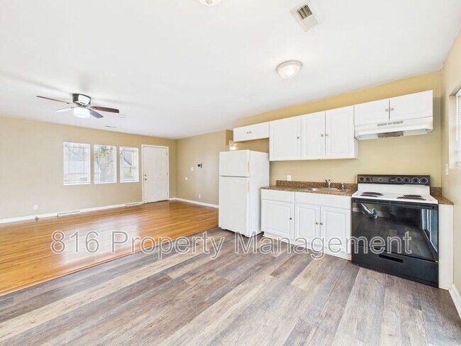 Building Photo - 3716 Mersington Ave