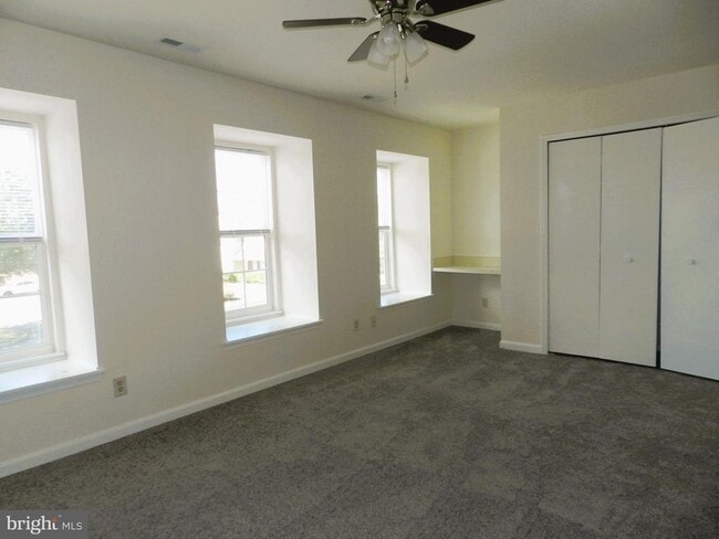 Building Photo - 5149 Dominion Dr