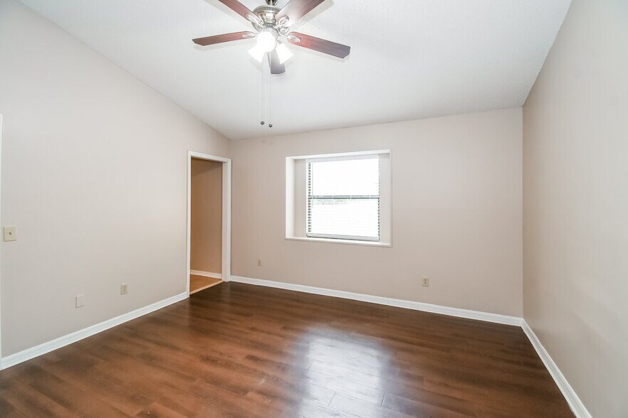 Building Photo - 8618 Collins Ridge Blvd S