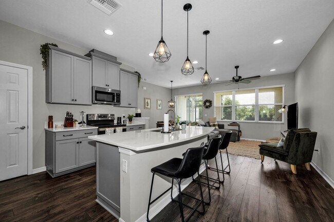 Building Photo - 30179 Southwell Ln