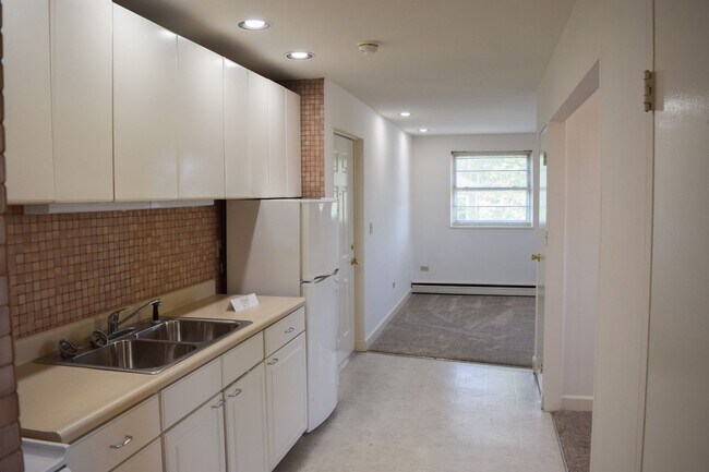 Interior Photo - Clark Street Apartments by Royse + Brinkmeyer