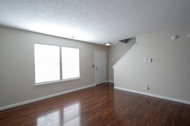 Building Photo - Beautiful 2 Story in Pike Township