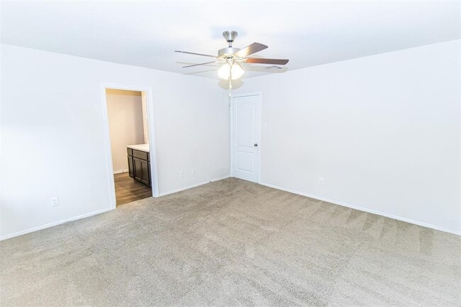 Building Photo - 13143 Montane Manor Ln