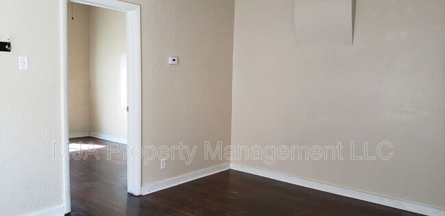 Building Photo - 1041 S 200 W