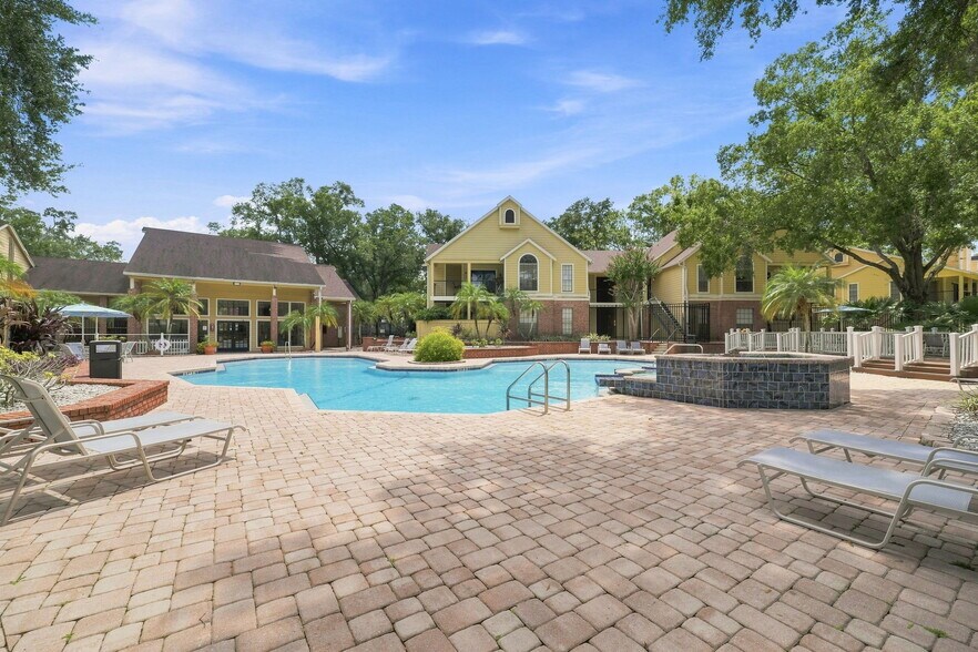 Building Photo - 8630 Mallard Reserve Dr