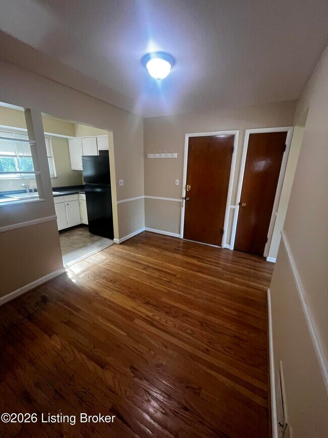 Building Photo - 2708 Riedling Dr