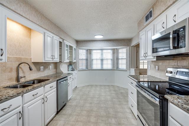 Building Photo - 7620 Dentcrest Dr