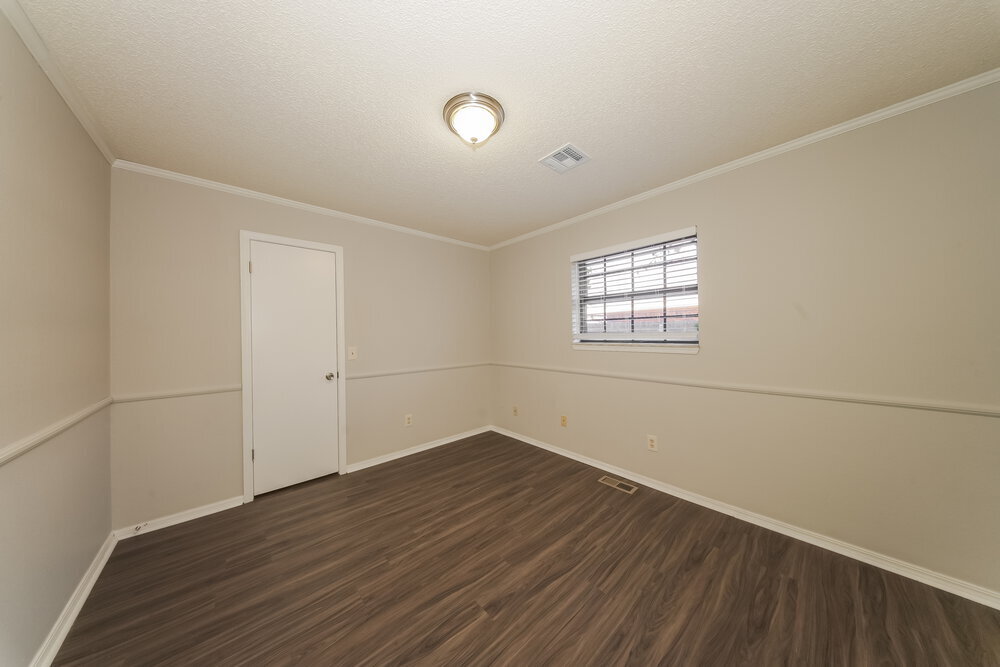 Building Photo - 9713 Hummingbird Ln