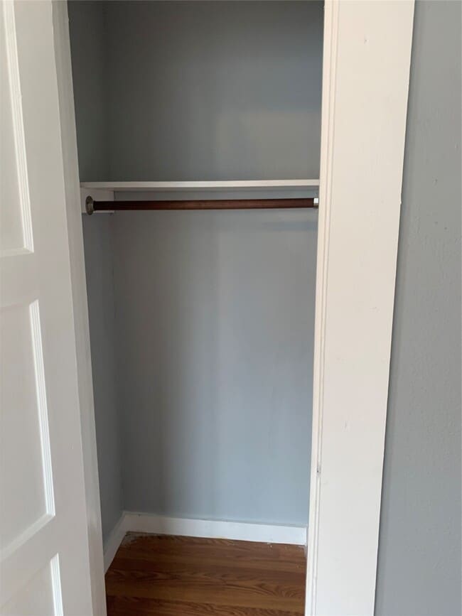 Building Photo - 119 E 27th St