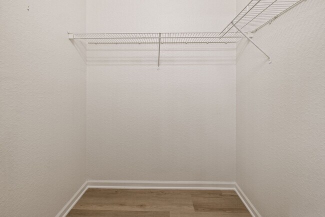 Building Photo - 8401 SW 25th Ct