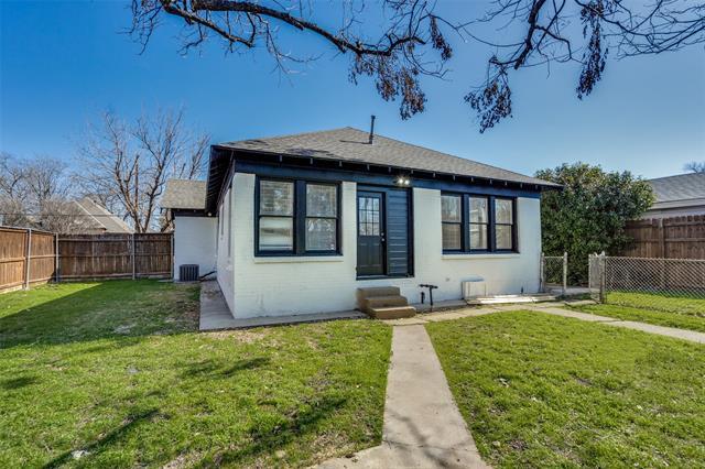 Building Photo - 5011 Parkland Ave