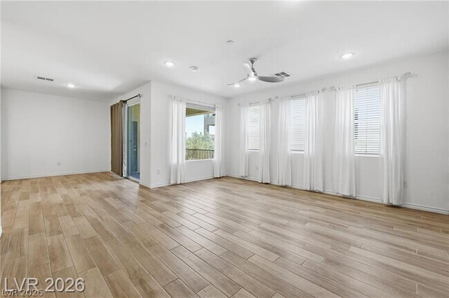 Building Photo - 2555 Hampton Rd