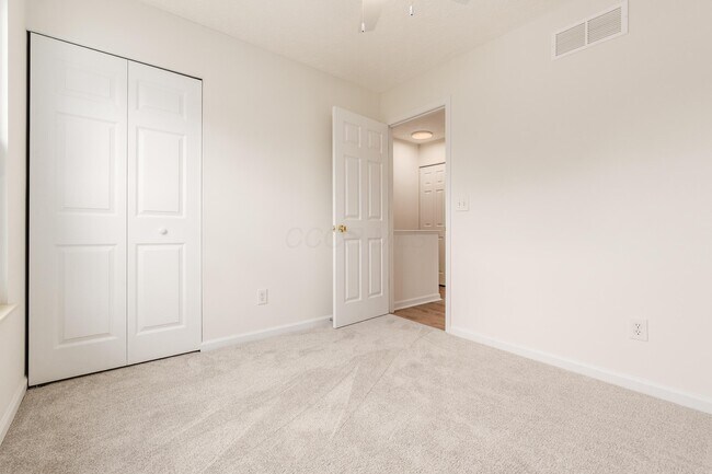 Building Photo - 8407 Covered Wagon Ct