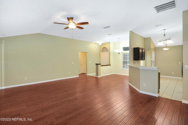 Building Photo - 12062 W Dalmation Ln