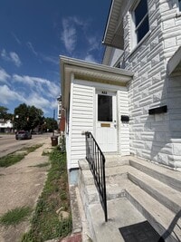 Building Photo - 422 High St