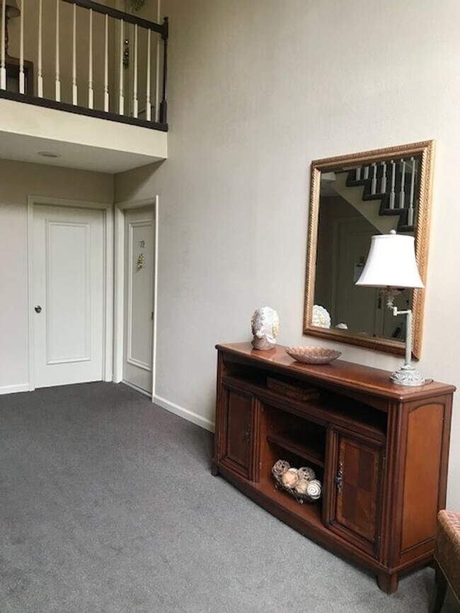 Building Photo - Charming Move-In Ready 1BR/1BA Condo in West Nashville – Lion’s Head Community