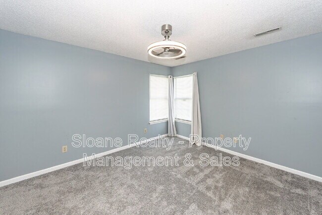 Building Photo - 5212 Elba Dr