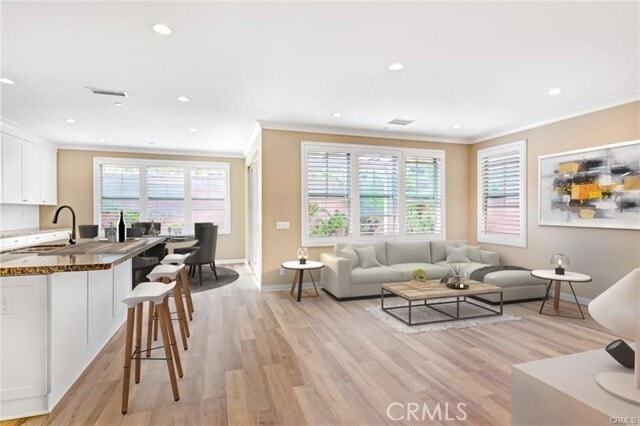 Building Photo - 64 Ashdale