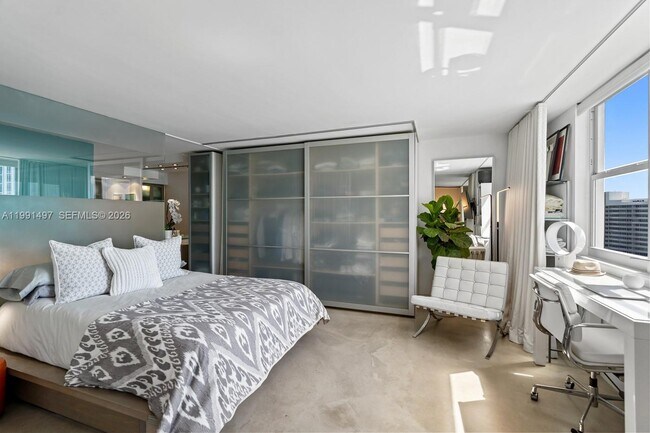 Building Photo - 5 Island Ave