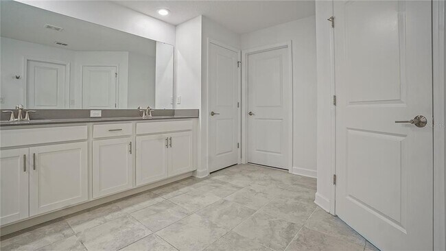 Building Photo - 1741 Sourwood Dr