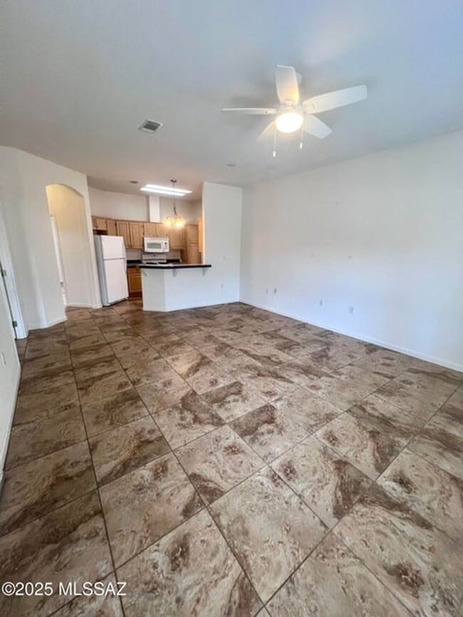 Building Photo - 1254 W Calle De Sotelo