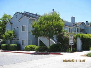 Building Photo - 1701 Bevin Brook Dr